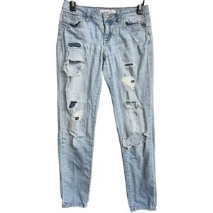 KanCan Jeans Womens Junior Size 3 Light Wash Blue Denim Low Rise Skinny Grunge